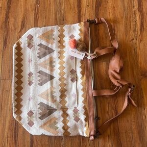 New Lu and Elle Weekender With Tags